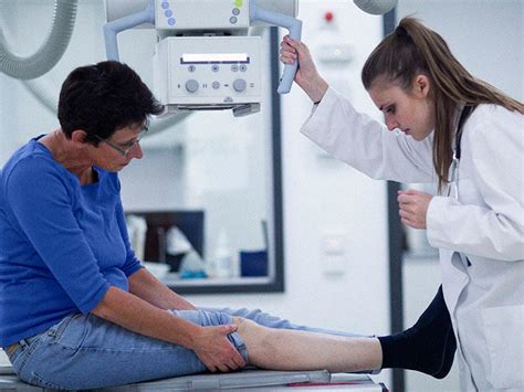 Pill Box .medication 7 Days 8 Compartments.removable Compartments 【高価値】