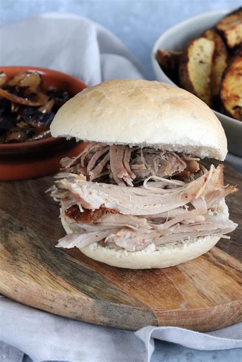 Slow Cooker Pulled Pork – Curly's Cooking