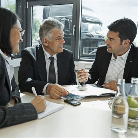 About Us – Contact, We’re Here To Help | Volvo Trucks