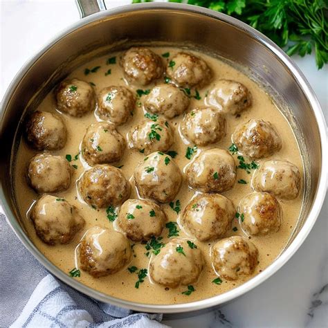 Swedish Meatball Recipe: Creamy Classic Comfort