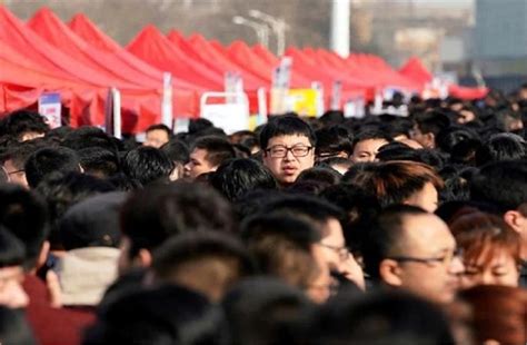 चीन के लिए आबादी बढ़ाने की चुनौतियां - population growth challenges for ...