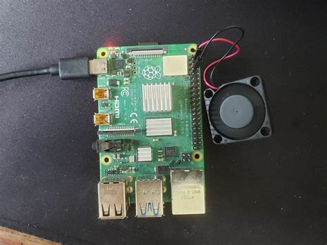 Raspberry Pi Fan Connection 的图像结果