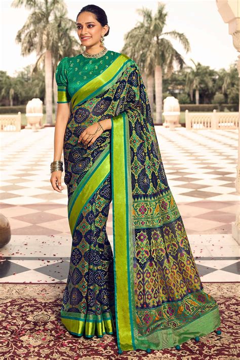 Buy Pine Green Patola Saree online-Karagiri | Online Sale