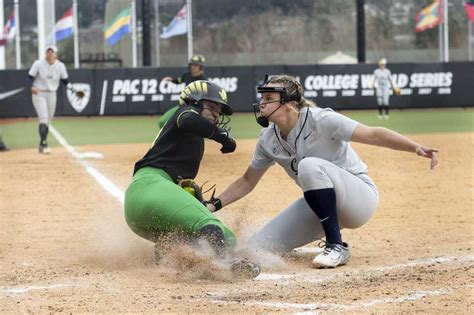 No.14 Oregon softball crushes Portland State 9-1 to close doubleheader ...