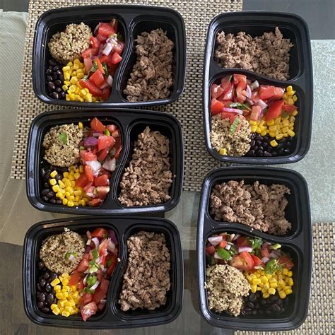 Taco bowl meal prep - Dining and Cooking