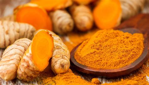 6 DIY Yogurt Face Packs for Different Skin Types - lifeberrys.com