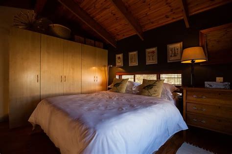 THEEBOS SELF-CATERING APARTMENT (Strand, Cape Town) - Apartment Reviews ...