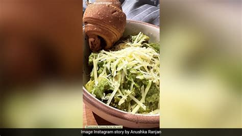 Anushka And Aditya: अनुष्का रंजन और आदित्य सील का "डिनर इन बेड", यहां ...
