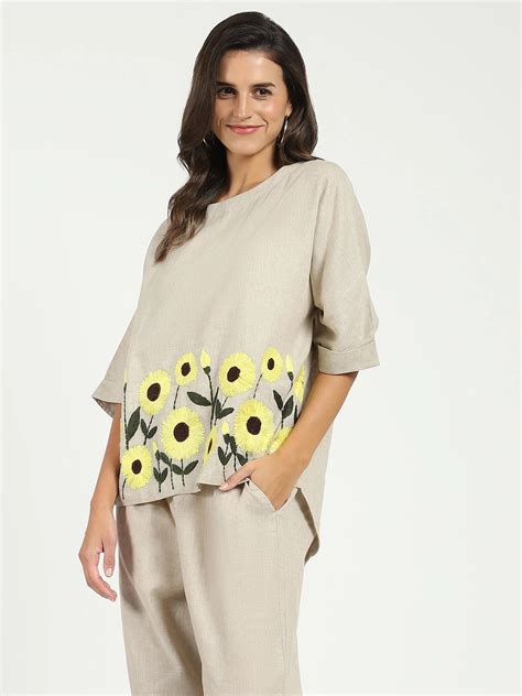 Floral Embroidered Linen Loose Top – Global Republic