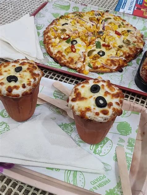 Mapango Pizza, Durgakund, Varanasi | Zomato