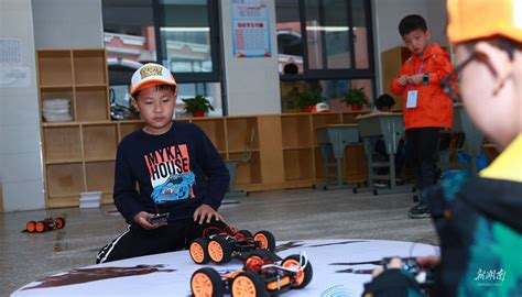 专家把脉人工智能课程落地路径 首届中小学人工智能课程建设论坛暨青少年人工智能竞赛举行 - 新闻 - 湖南在线 - 华声在线