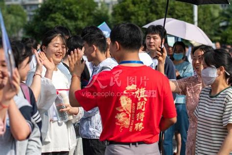 安徽芜湖：2023年高考开考-人民图片网