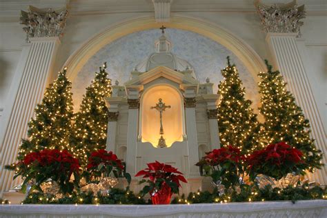 St. Dominic's Catholic Church at Christmas. Benicia,CA | Church ...