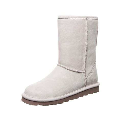 White Winter Boots: 10 Perfect Additions To Your Winter Wardrobe ...