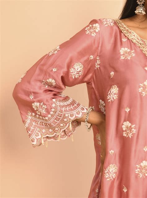 Mulmul Luxe Satin Mehar Mauve Kurta with Mulmul Luxe Satin Mehar Mauve