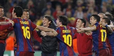 La típica celebración azulgrana bautiza al 'Sardana Team'