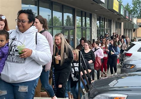 As the fervor for romance novels sizzles, a new Anchorage bookstore ...
