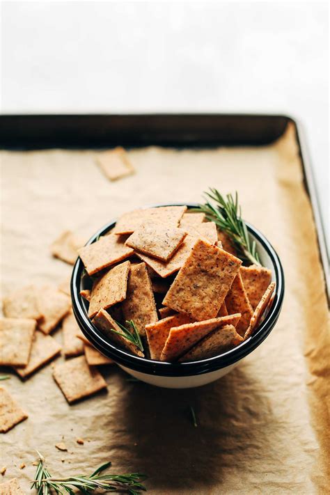 1-Bowl Vegan Gluten-Free Crackers | Minimalist Baker Recipes