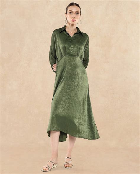 Rareism Women Airbaz Olive Velvet Satin Kimono Sleeve Collared Neck Bu