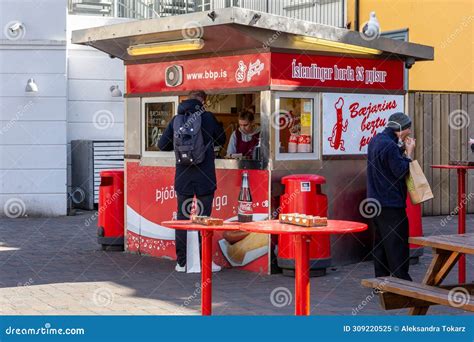 The Most Famous Red Hot Dog Stand "Pulsa" in Iceland, Reykjavik ...