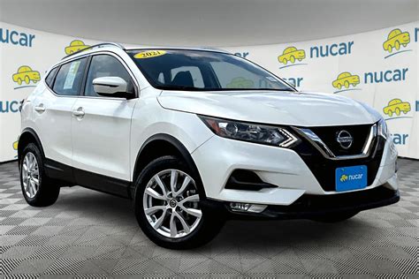 2021-Nissan-Rogue-Sport-SV