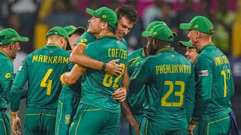 SA vs ENG: South Africa defeated world champion England badly ...