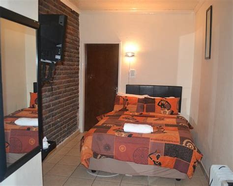 DOENY LODGE (Kempton Park) - Lodge Reviews & Photos - Tripadvisor