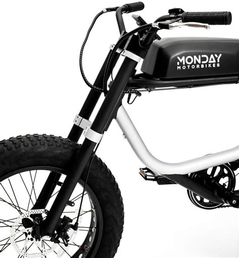 Monday Motorbikes Anza - Electric Scooter 2025 - 🇮🇳 India