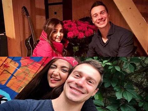 3 ਸਾਲ ਪਹਿਲਾਂ ਹੀ ਇਸ ਮਸ਼ਹੂਰ ਗਾਇਕਾ ਨੇ ਕਰ ਲਿਆ ਸੀ ਵਿਆਹ, ਹੁਣ ਕੀਤਾ ਖੁਲਾਸਾ ...