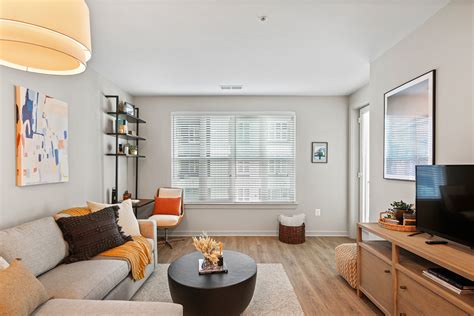 Baltimore Loft Apartment Photos | Lofts at Yard 56