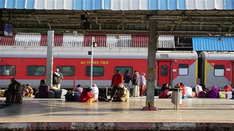 Holi Special Trains 2026: Indian Railways starts 14+ extra trains ...