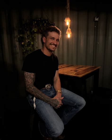 Carson Barry (@carson.barryyy) • Instagram photos and videos