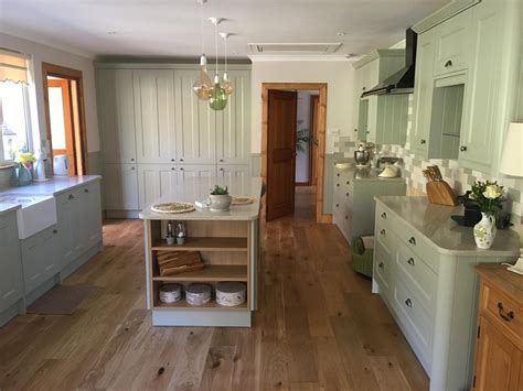 What is the difference between hardwood and engineered flooring ...