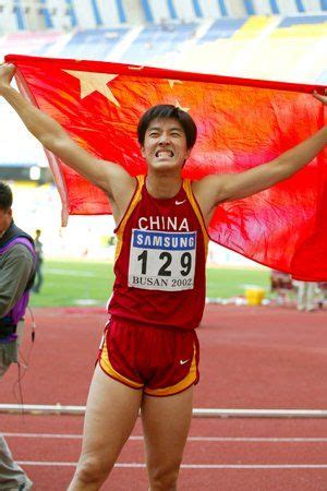 媒体：“失踪”的刘翔和他的十年|刘翔|退役|奥运会_新浪新闻