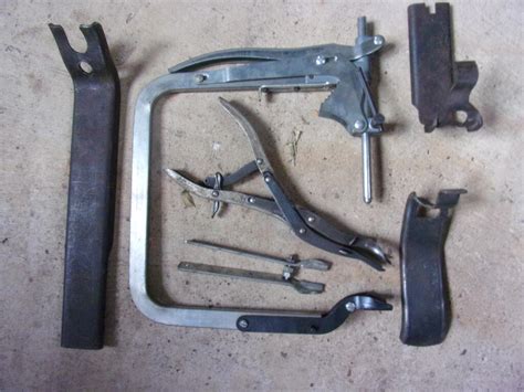 Small Engine Valve Spring Tool 的图像结果