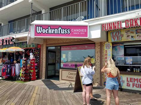 Purple Moose Saloon - OceanCity.com