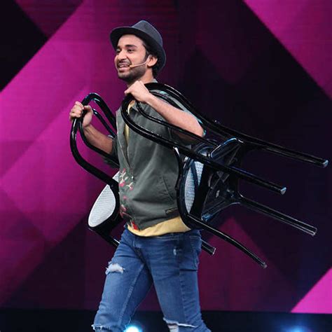 Remo D'Souza, Punit Pathak, Shakti Mohan and Dharmesh Yelande dancing ...