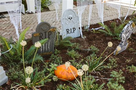 Front Yard Halloween Decorations Graveyard Popular Outdoor Halloween