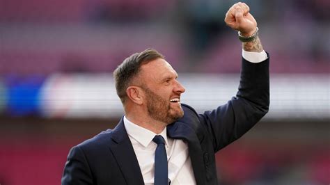 Wycombe concede last-gasp equaliser to extend winless run