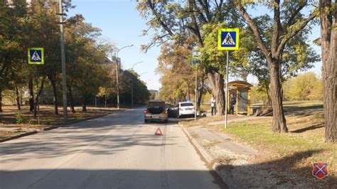 Два пенсионера и 14-летняя девочка попали под колеса в Волжском ...