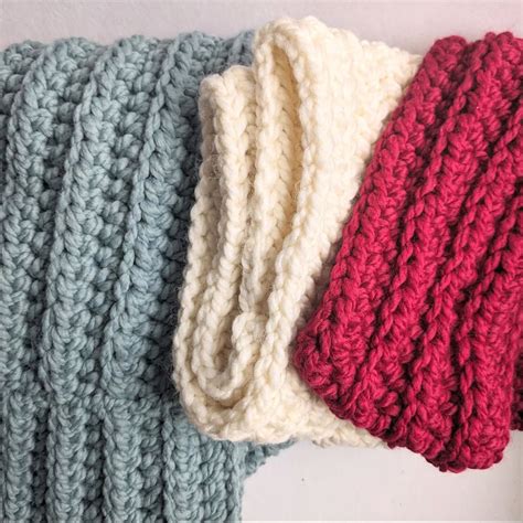 Beginner Crochet: Crochet Your First Infinity Scarf, Studio by Garden ...