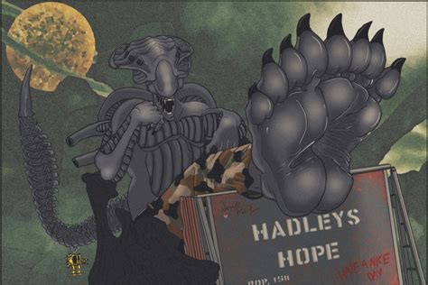 A Chubby Xenomorph by wanderer1988 on DeviantArt