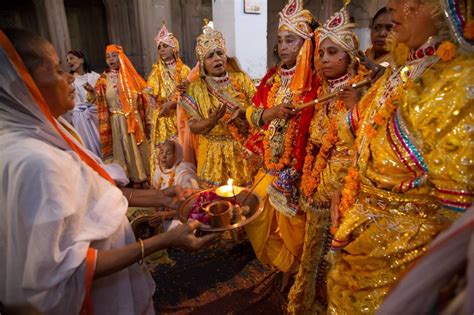 A Guide To The Most Famous Festivals in Mathura.