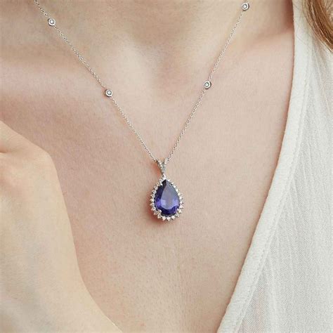 Birthstones by Zodiac & What Jewellery Aligns with Your Stars