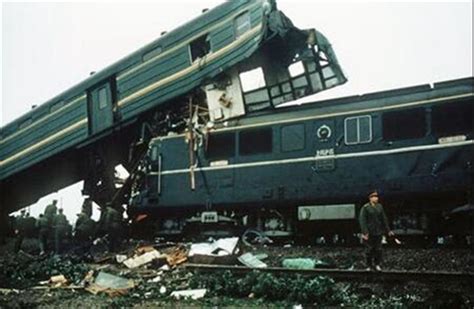 日本乘客28死37伤：1988年3月24日上海匡巷站发生火车相撞事故_萨沙讲史堂_新浪博客