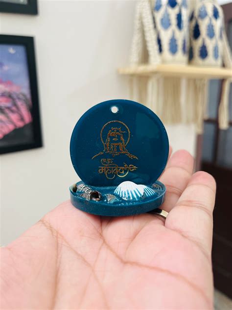 Resin Desk/Car Decor – RABH(Resin_Art_By_Harry)