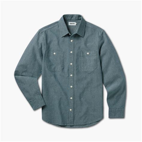 The 9 Best Men's Chambray Shirts - IMBOLDN