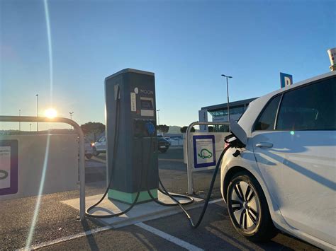 MOON Charge - Porsche Koper | Ankaranska cesta 10, 6000 Koper ...