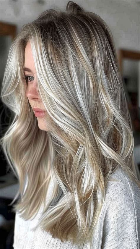 20 Platinum Blonde Highlights Ideas for Glam | Platinum blonde highlights, Icy blonde hair ...