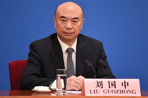 中国四名副总理半数出身军工 学者：凸显习氏战略 — 普通话主页